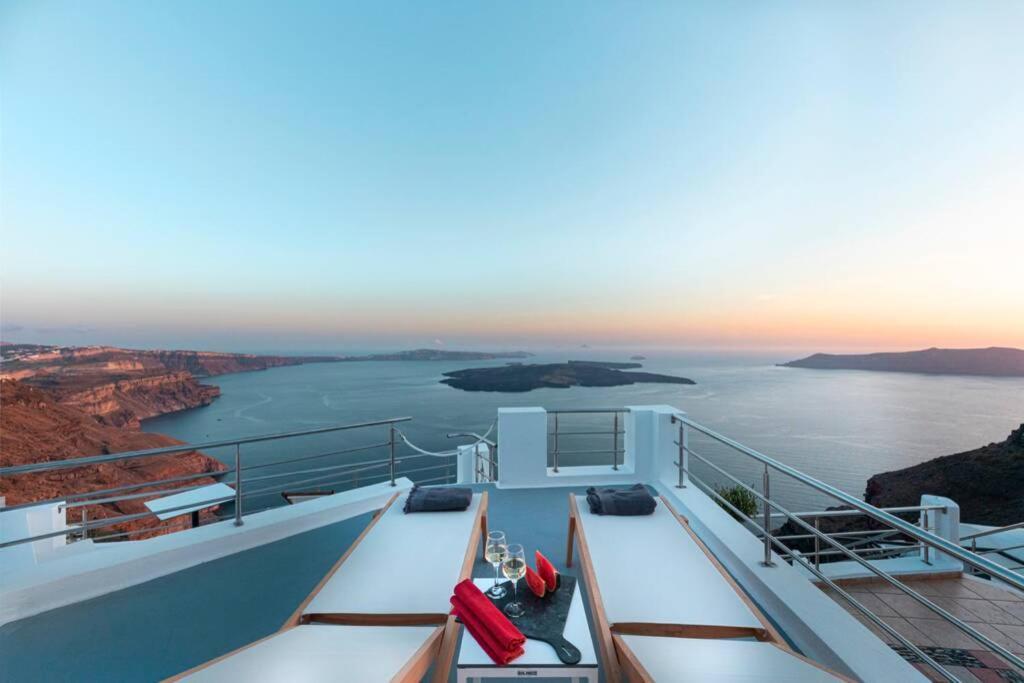 Calderas Hug & Panoramic Sea View - 3 Lux Suites Imerovígli Extérieur photo